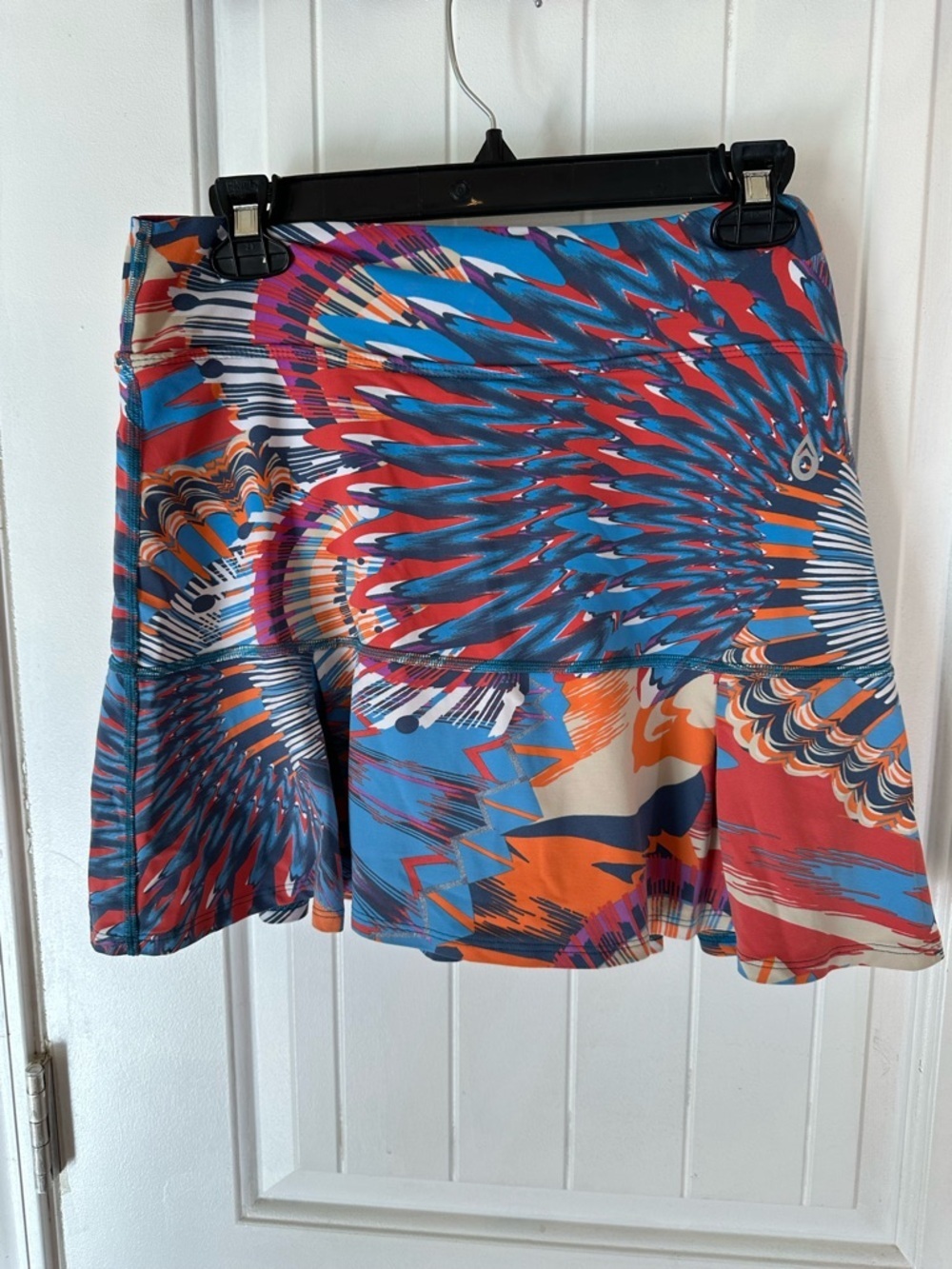 Dona Jo golf/pickleball skort size 2 (8-10) colorful pockets